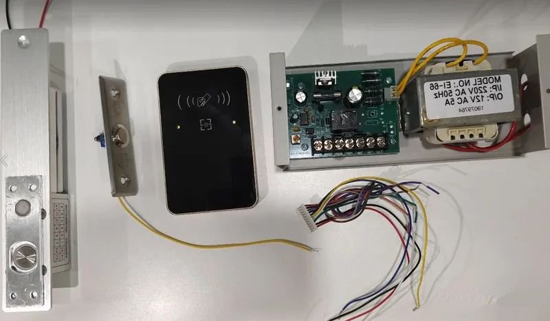 门禁一体机电插锁通用接线方式(图1) 门禁一体机电插锁通用接线方式(图1)